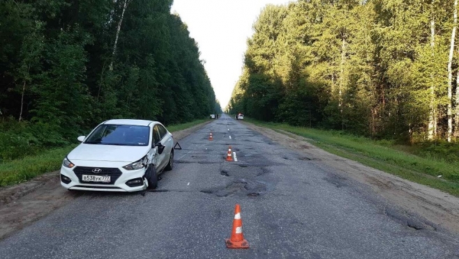В Марий Эл «ВАЗ-2110», уходя от преследования, зацепила Hyundai и съехала в кювет