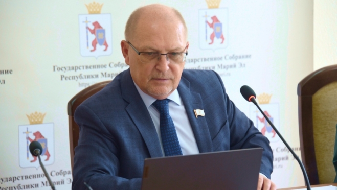 Михаил Васютин поздравил работников транспортной отрасли с профессиональным праздником