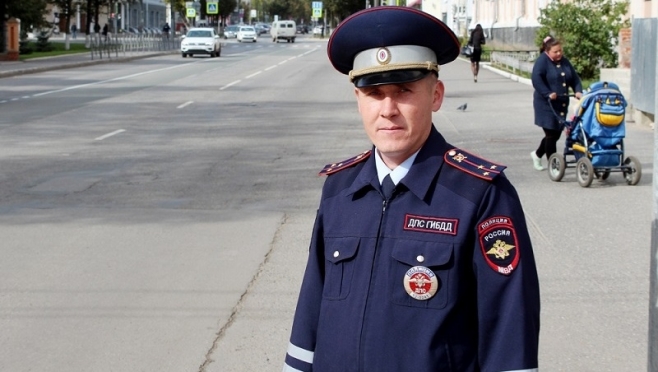 Инспектор ДПС Сергей Четкарёв по дороге на службу задержал грабителя