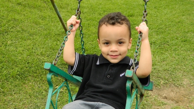 Четверть российских школьников все каникулы проведут дома