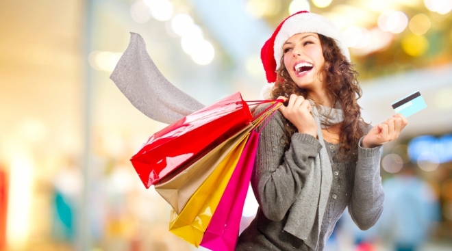 Готовь сани летом, а подарки — в ноябре: как ритейл и покупатели переживают новогодний бум