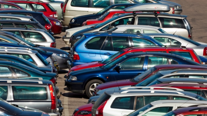 В Казани продлили бесплатную работу парковок по выходным