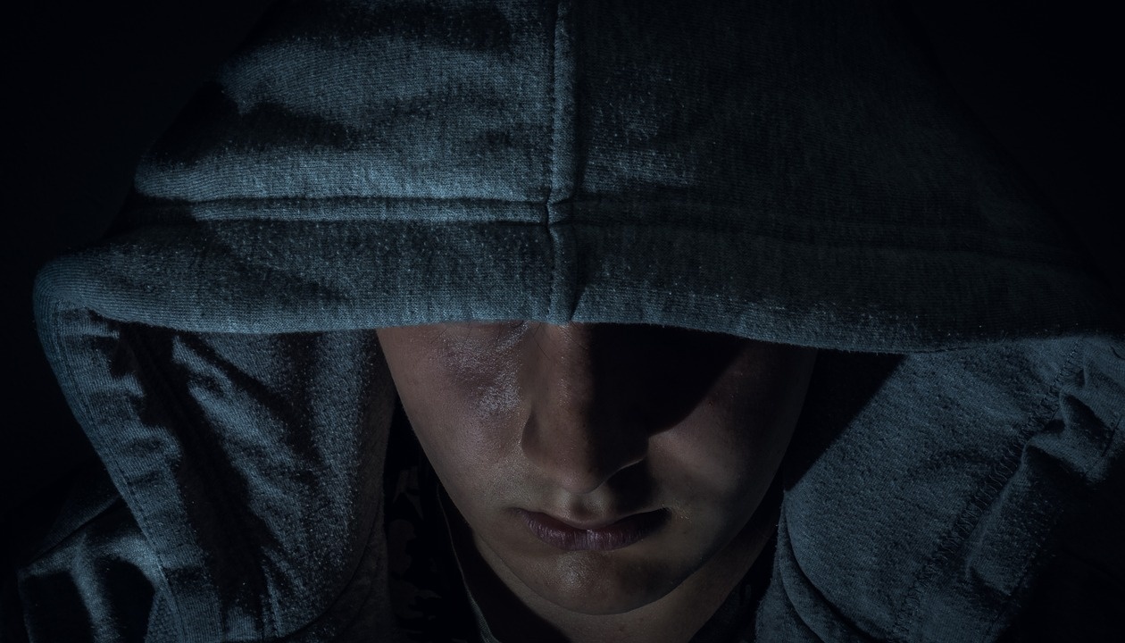 В Йошкар-Оле на 54-летню женщину напал неизвестный мужчина