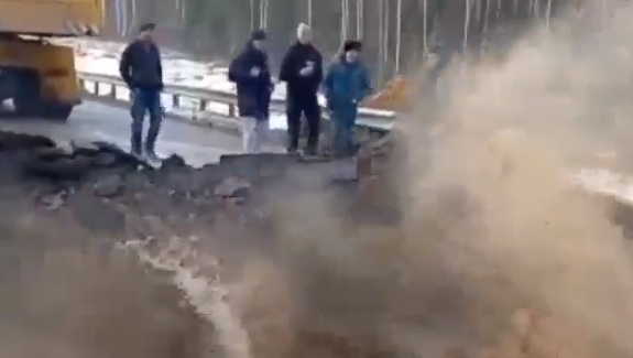 Юрий Зайцев прокомментировал ситуацию с разрушением дороги в Звениговском районе