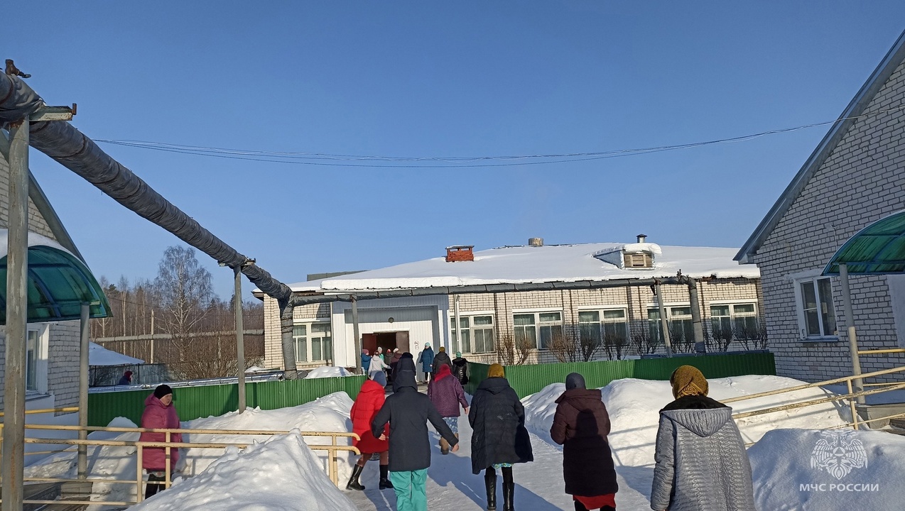 В Кундуштурском доме-интернате пришлось «эвакуировать» 83 человека