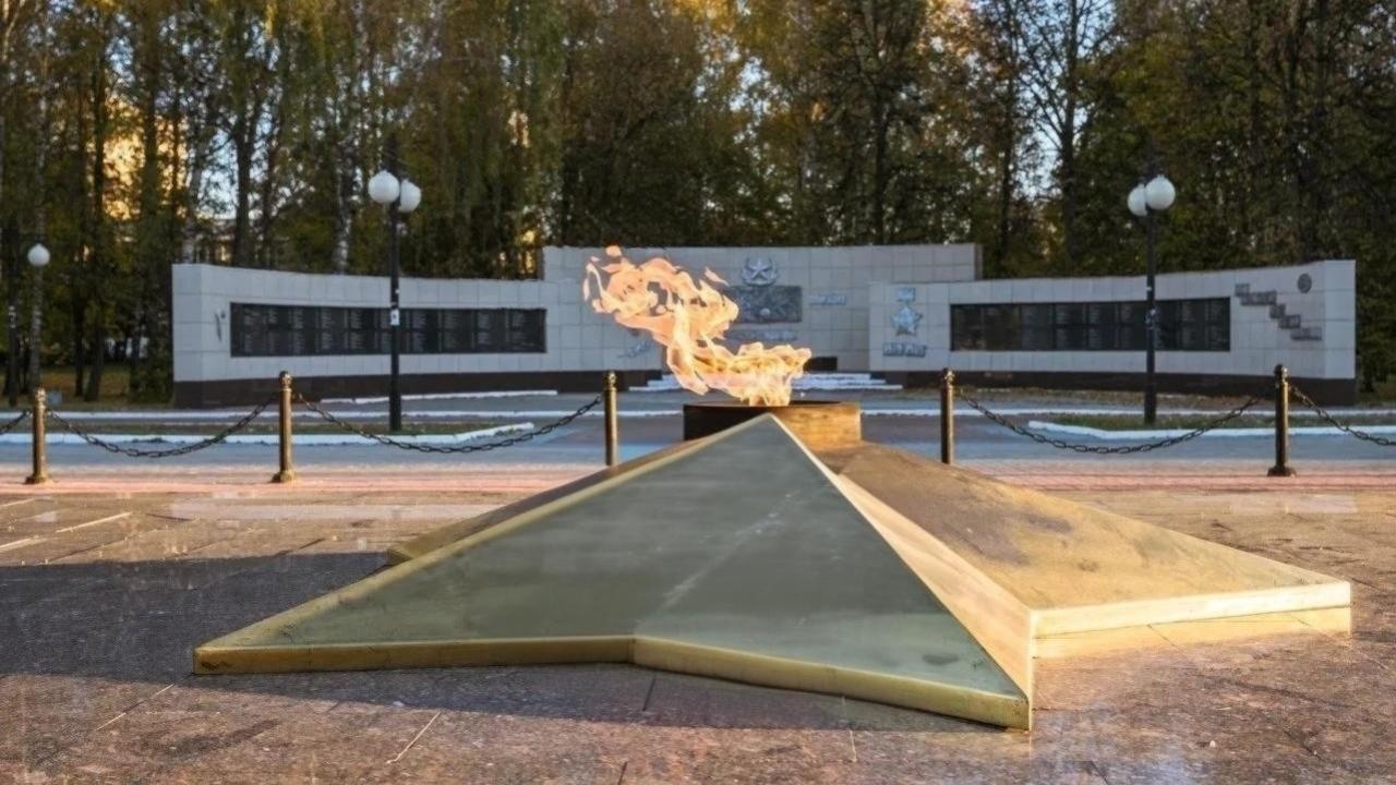 Жителей Марий Эл с праздником поздравляют первые лица страны
