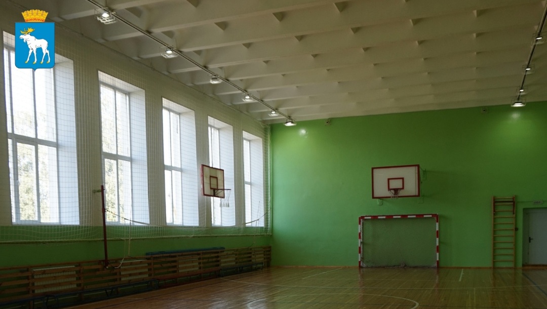 В школе села Семёновка обновили первый этаж