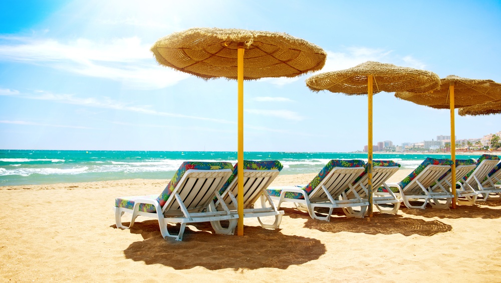 Самые выгодные для отпуска месяцы в 2023 году