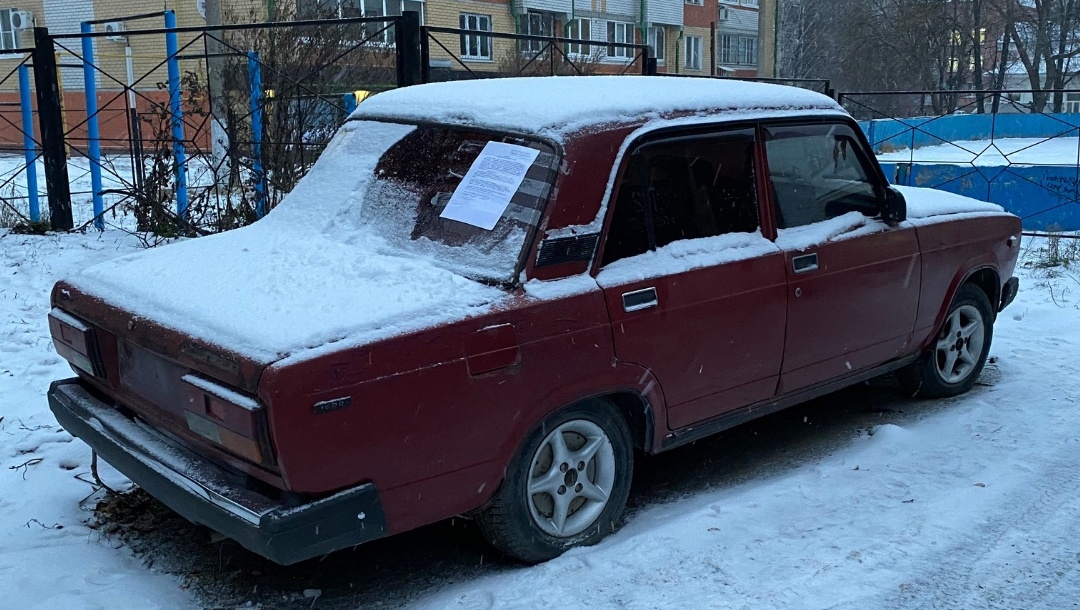 В Йошкар-Оле обнаружили брошенную «семерку»