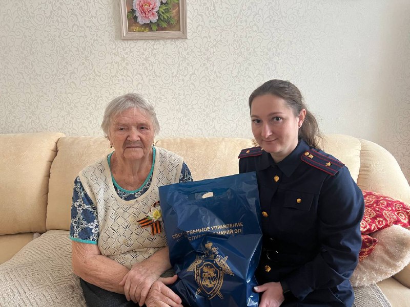 В Йошкар-Оле сотрудники СК навестили блокадницу