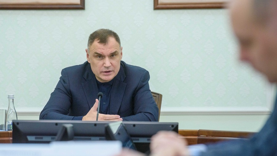 Юрий Зайцев пообещал лично проехать по адресам, где жители жаловались на уборку снега