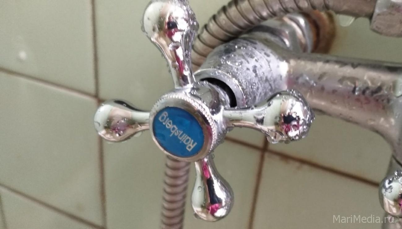 В Медведево прорвало водопровод