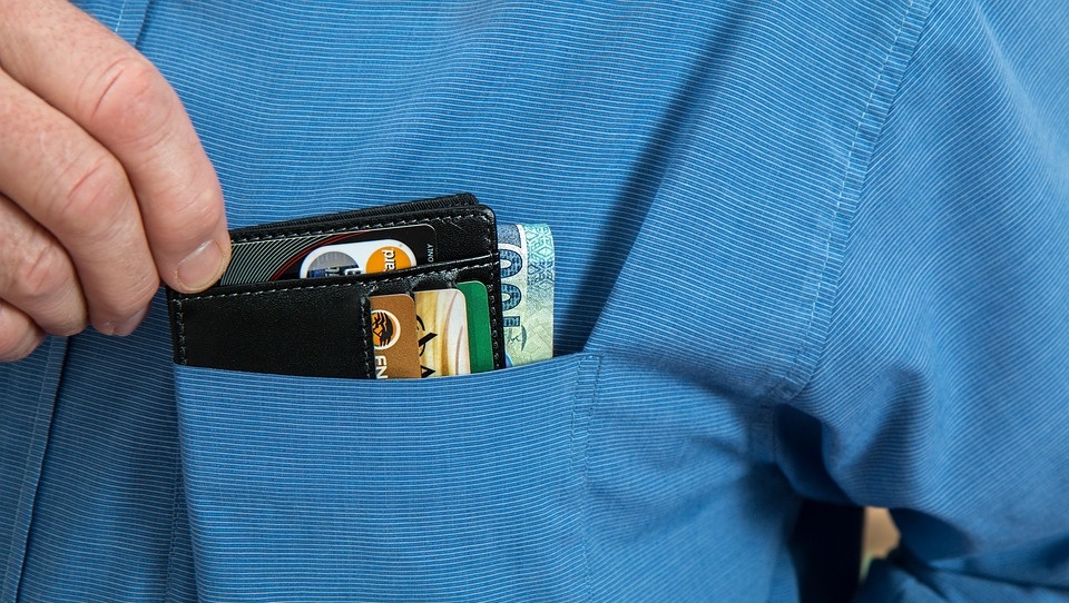 Йошкаролинец зря доверил пин-код карты соседу по палате