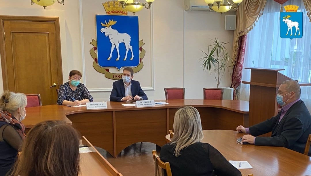 В Йошкар-Оле с декабря руководителей предприятий начнут штрафовать за непривитых сотрудников