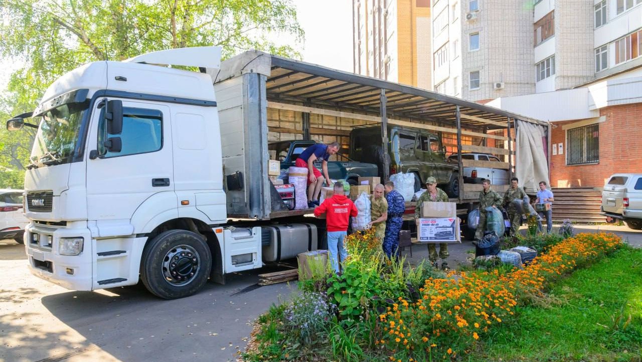 Юрий Зайцев поблагодарил сотрудников фонда «Za Марий Эл» за помощь в доставке гумгруза