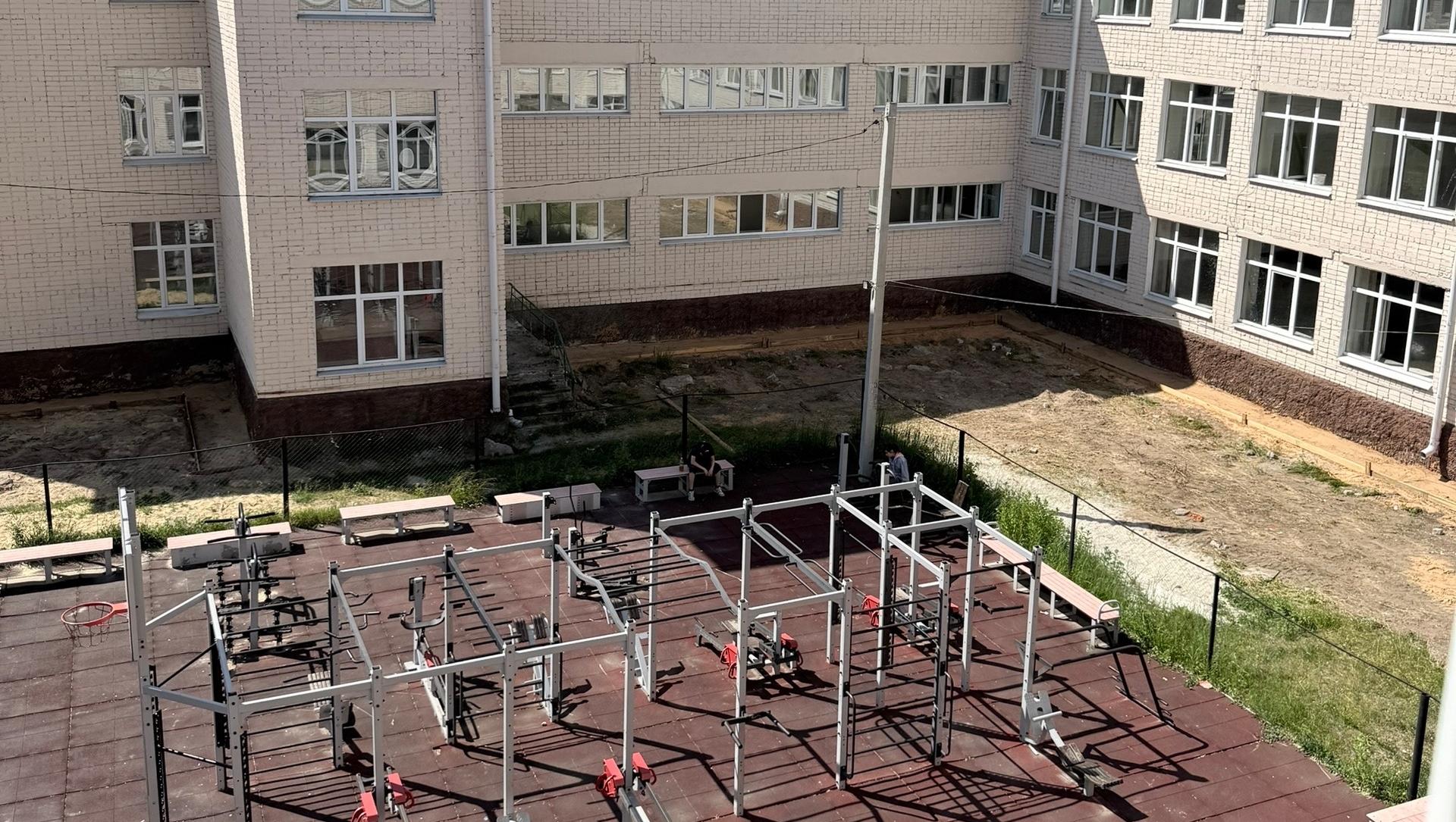 В отделке стен детсада и школы в Юрино применяют интересные решения