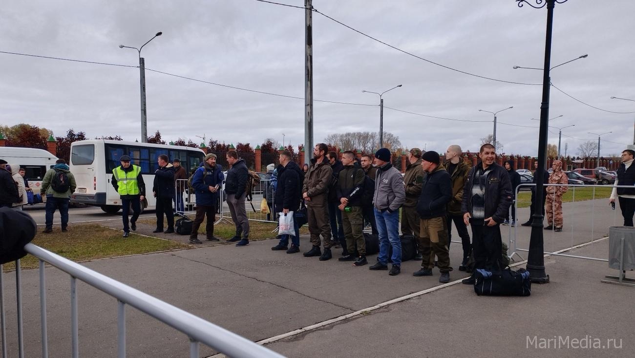 Рядовым мобилизованным будут платить гарантировано 195 тысяч рублей в месяц