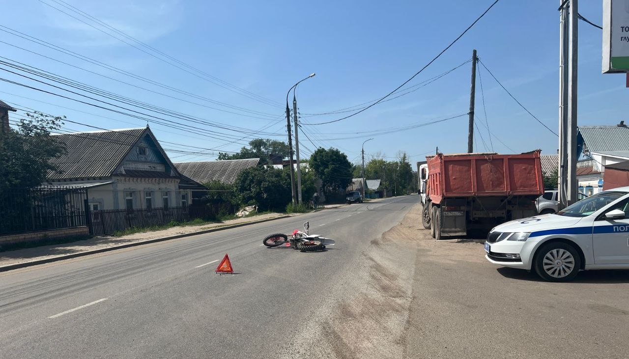 В Волжске мотоциклист госпитализирован после столкновения с иномаркой