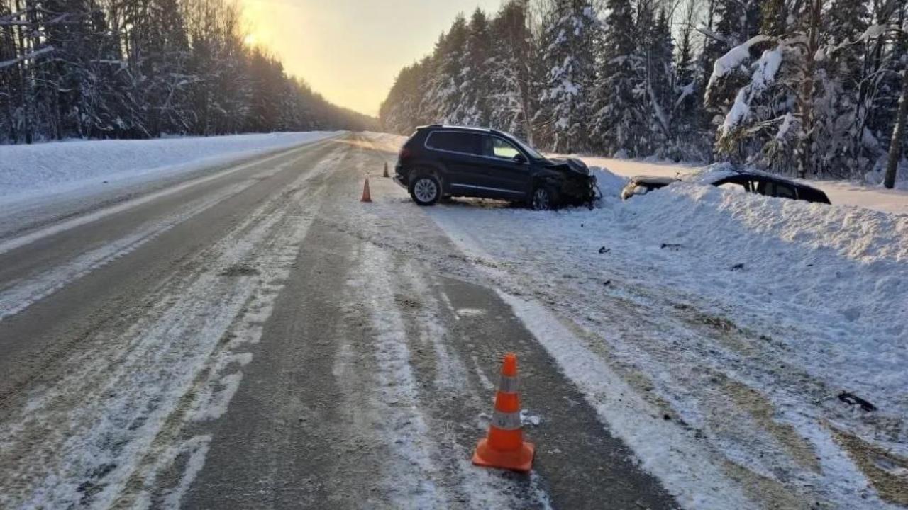 Водитель «Лады Калины» на автодороге «Йошкар-Ола — Уржум» спровоцировал ДТП