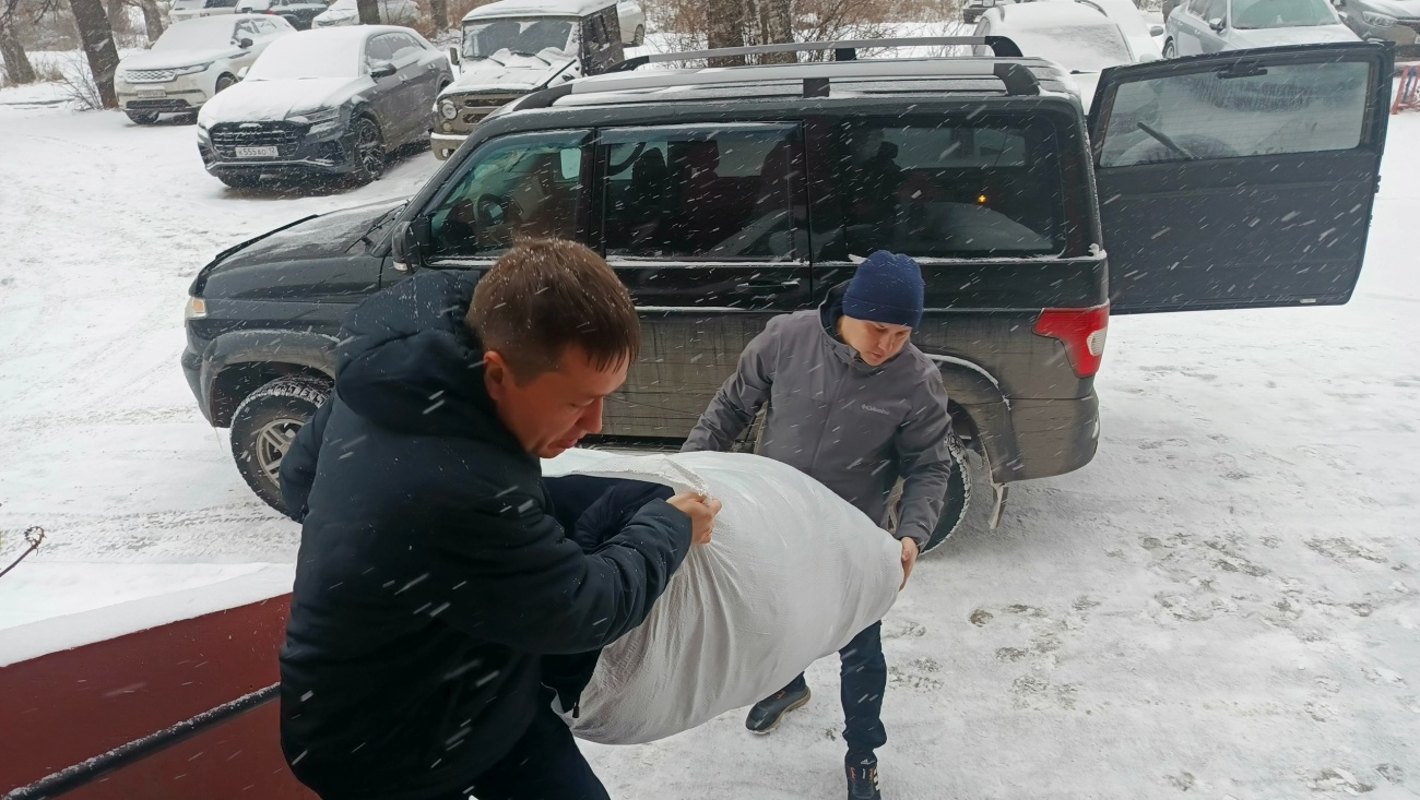 Сотрудники Минприроды Марий Эл отправили бойцам спальные мешки