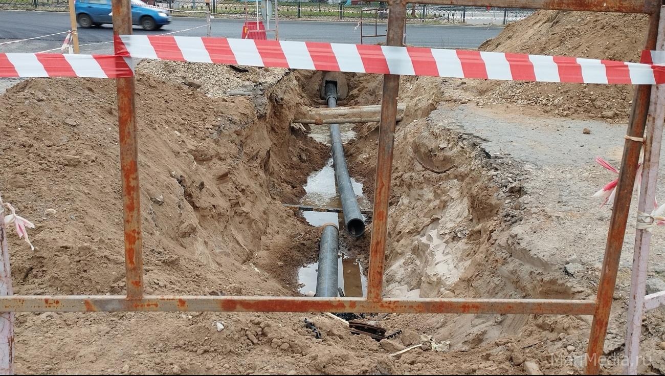 В Йошкар-Оле на Й. Кырли устраняют последствия аварии на водопроводе