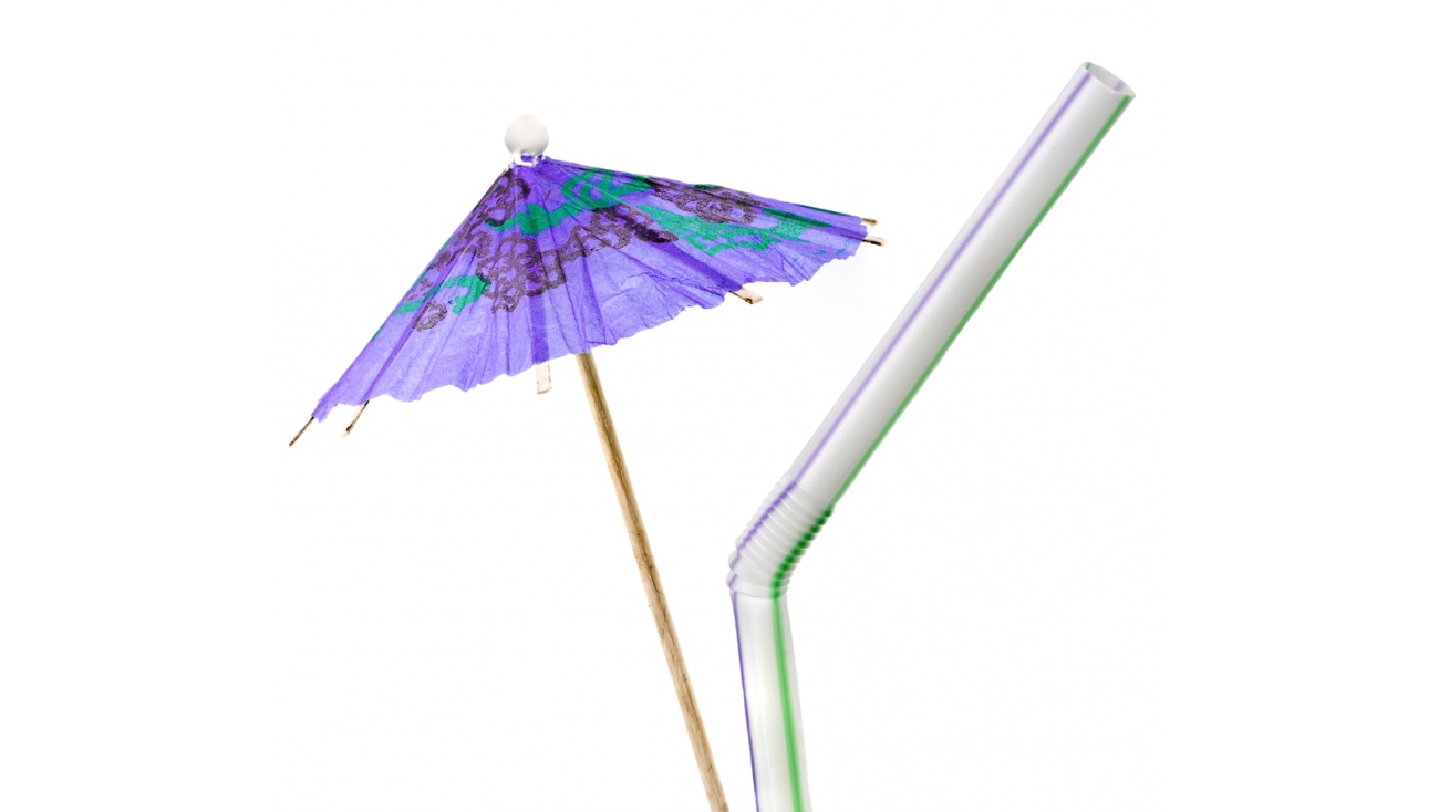 Сегодня День рождения соломинки для коктейлей