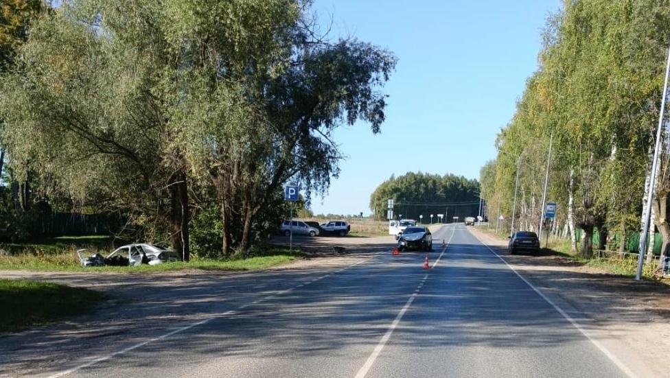 В Горномарийском районе не поделили дорогу две «Лады»