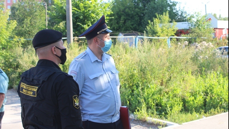 В ходе совместно рейда ГИБДД и приставов взыскано 2 тысячи рублей