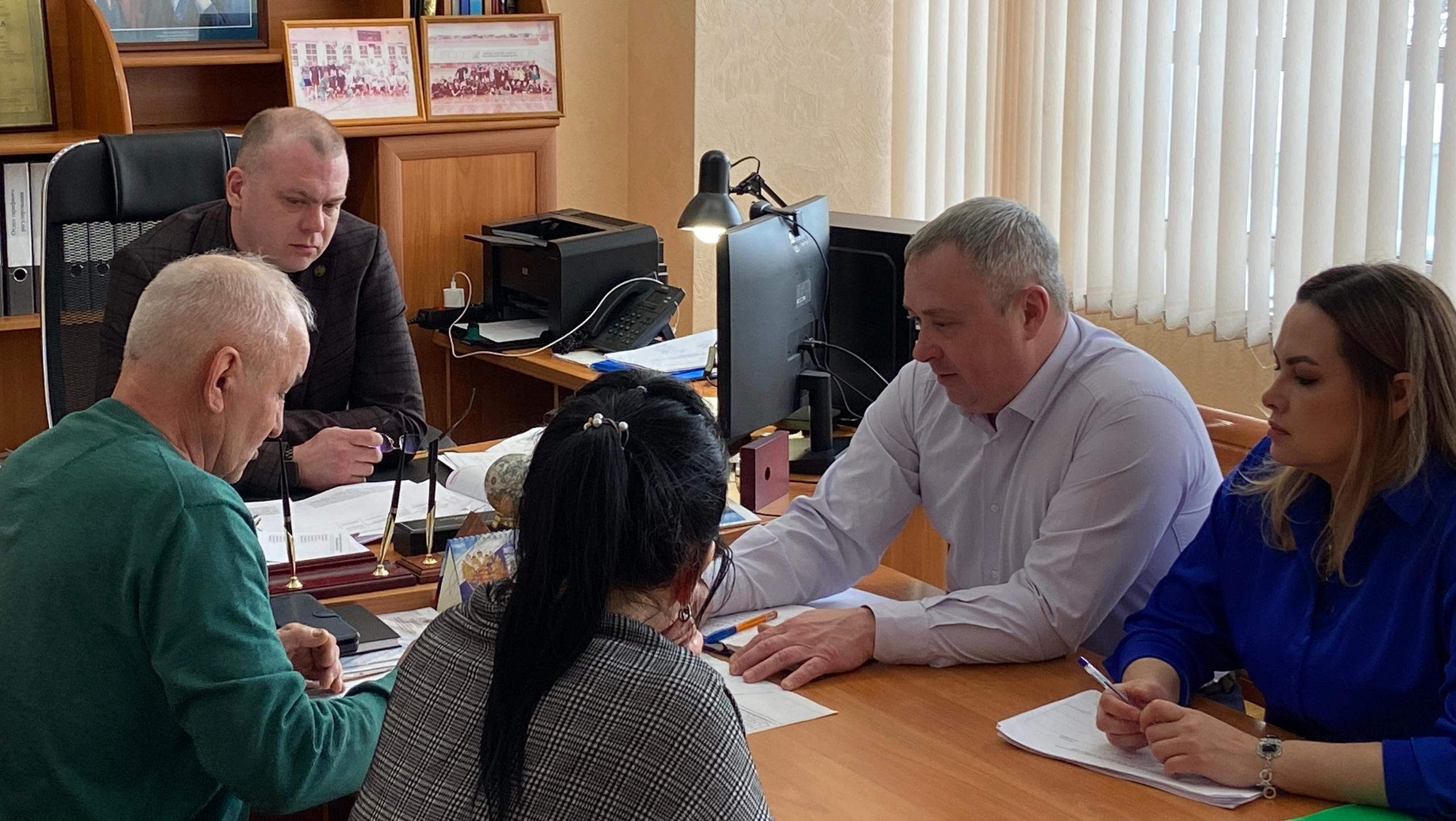 Возле Якимовского выселка предлагают запретить движение грузовикам