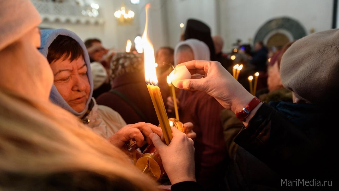 Благодатный огонь доставят завтра в Благовещенский собор Йошкар-Олы