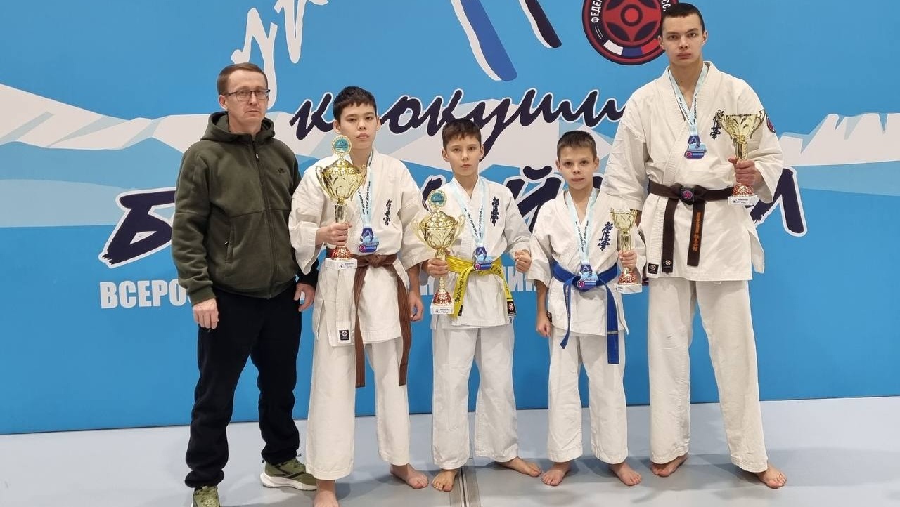 Юные каратисты Марий Эл вернулись с медалями с всероссийских соревнований