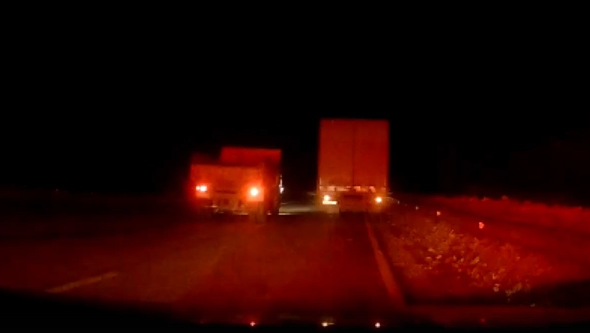 В Марий Эл инспекторы ГИБДД помогли водителю грузовика на трассе