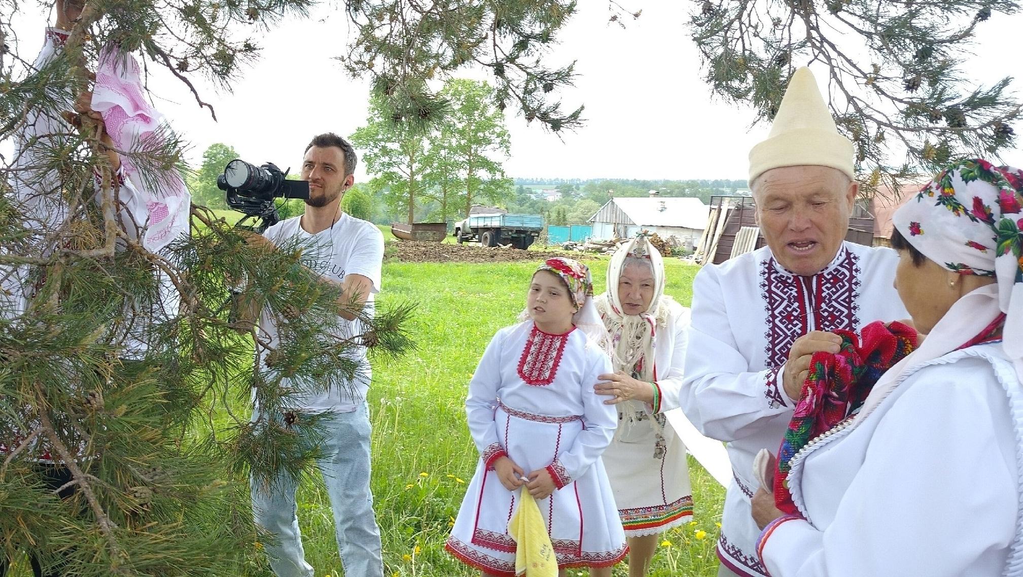 В деревне Сардаял в Мари-Турекском районе снимали кино