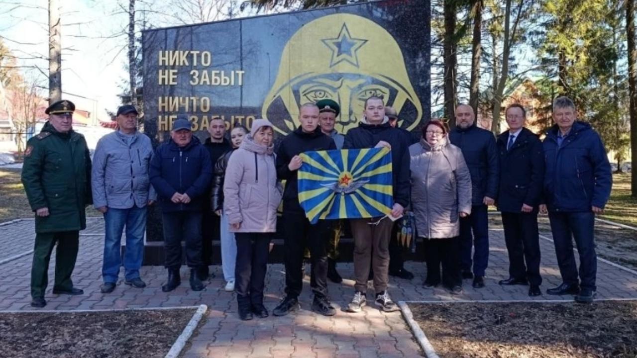 Новобранцам из Советского района предстоит служить в Воздушно-космических войсках