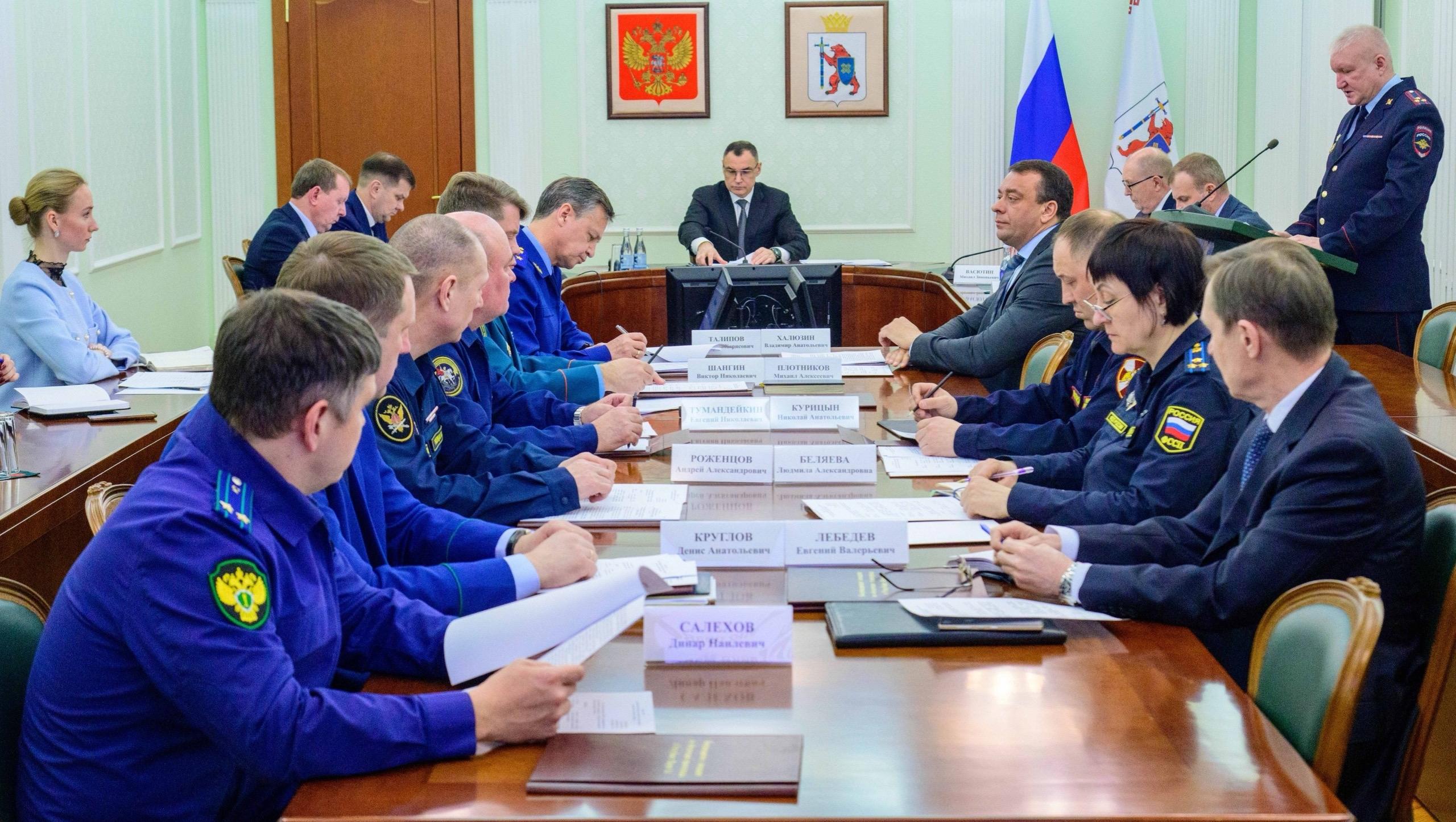 Глава Марий Эл поручил усилить контроль за финансами и исполнением нацпроектов