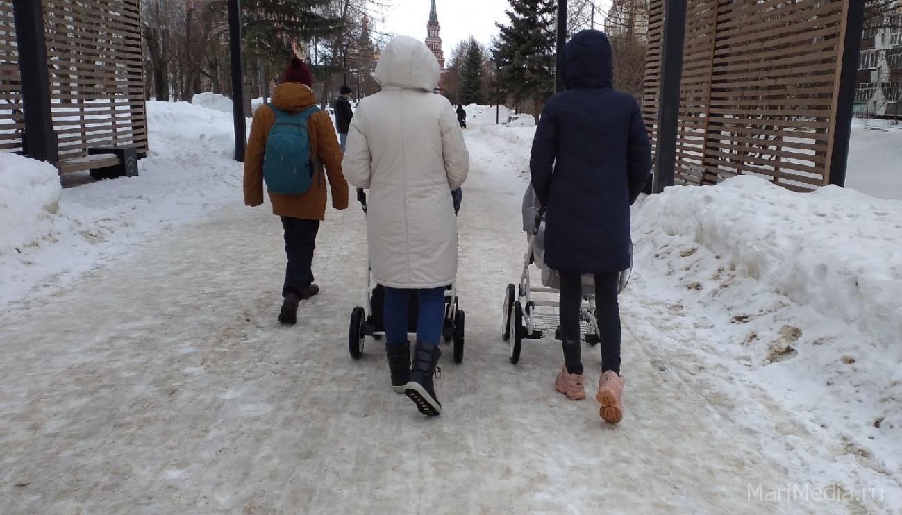 С апреля в Марий Эл увеличился размер ежемесячной выплаты из средств маткапитала