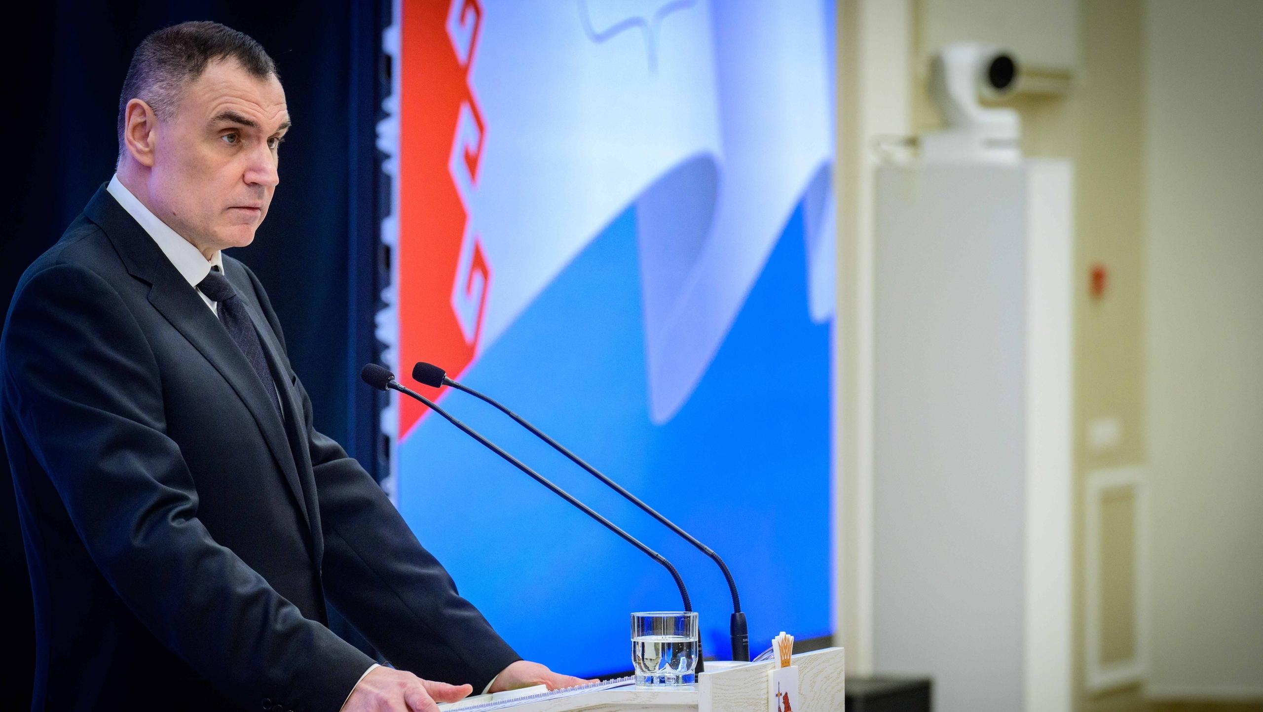 Юрий Зайцев отчитался перед депутатским корпусом о работе правительства за 2025 год 