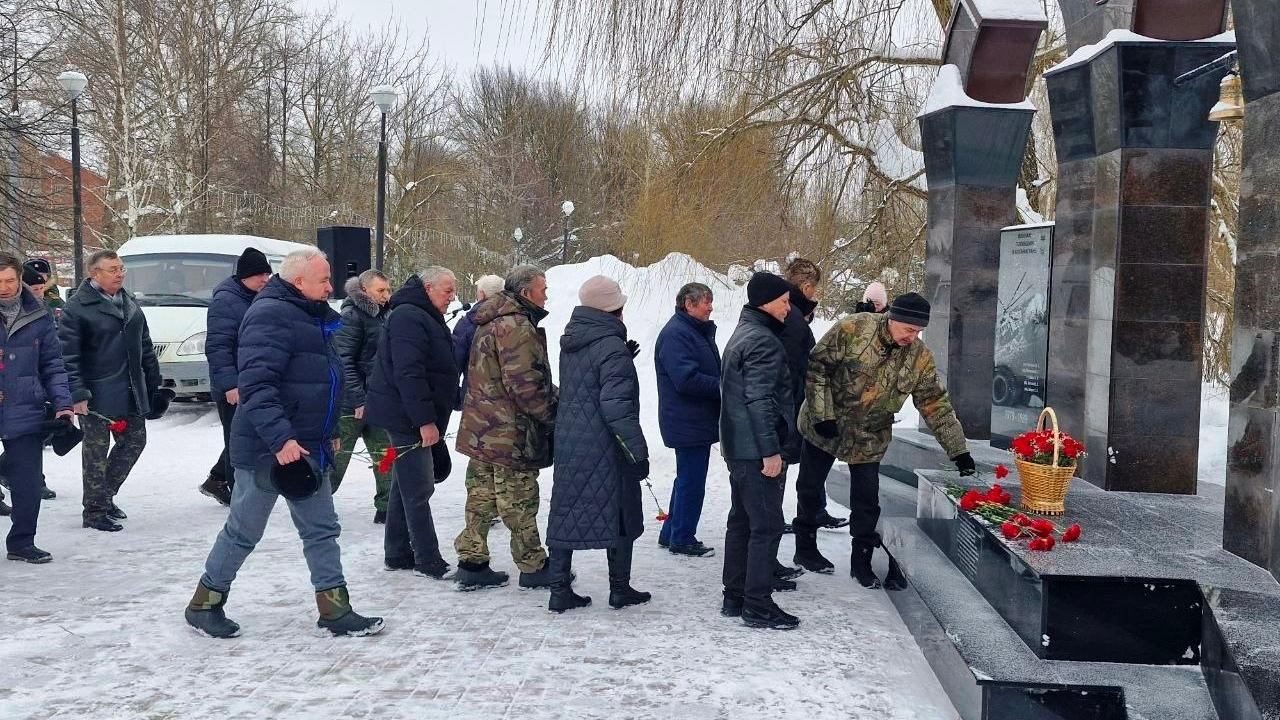 В посёлке Медведево почтили память земляков, погибших в локальных войнах
