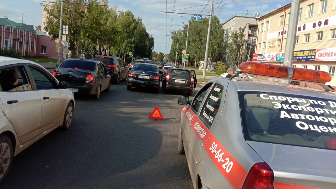 ГИБДД ведёт розыск очевидцев ДТП