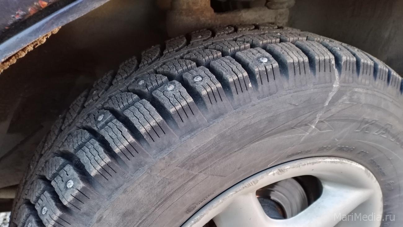 ГИБДД скоро начнет наказывать водителей за езду c резиной не по сезону