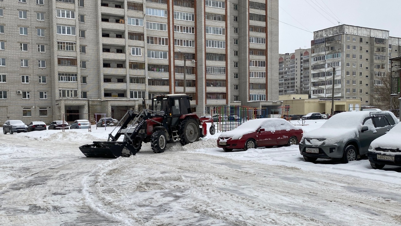 Лев Покровский отметил неэффективный расход денежных средств УК в уборке дворов Йошкар-Олы