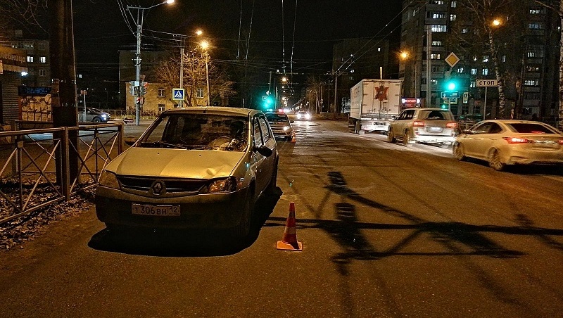 В Йошкар-Оле иномарка сбила 10-летнего мальчика и женщину