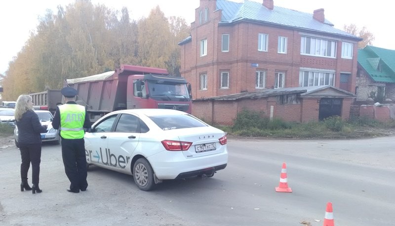 В Йошкар-Оле таксист сбил ребёнка на «зебре»