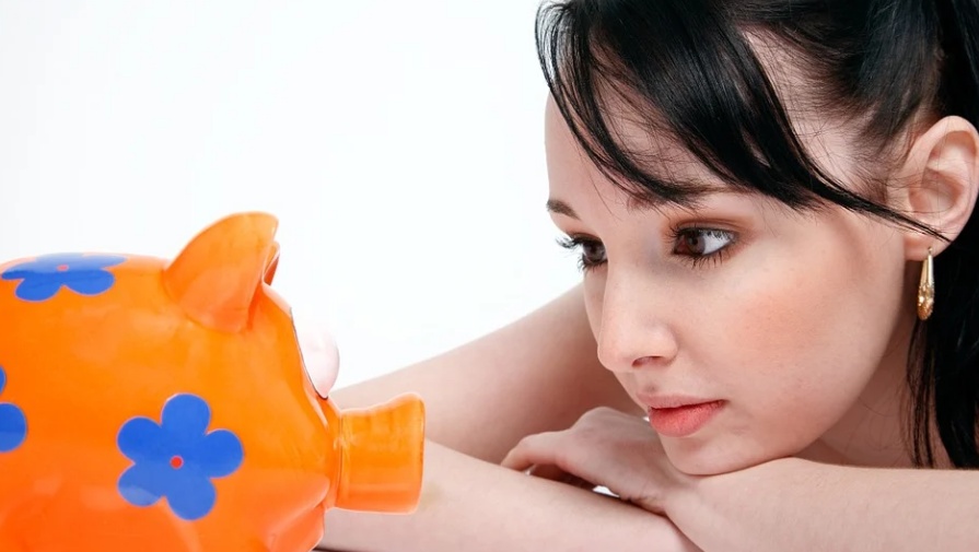 Жительница Советского района перевела крупную сумму денег «подруге»