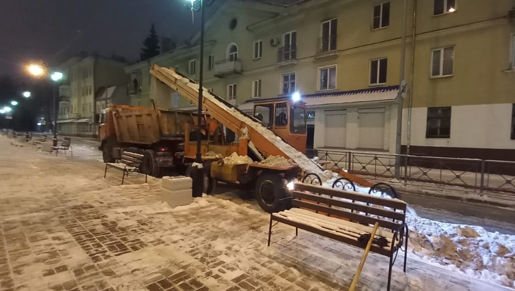 Йошкар-Олу продолжают очищать от снега