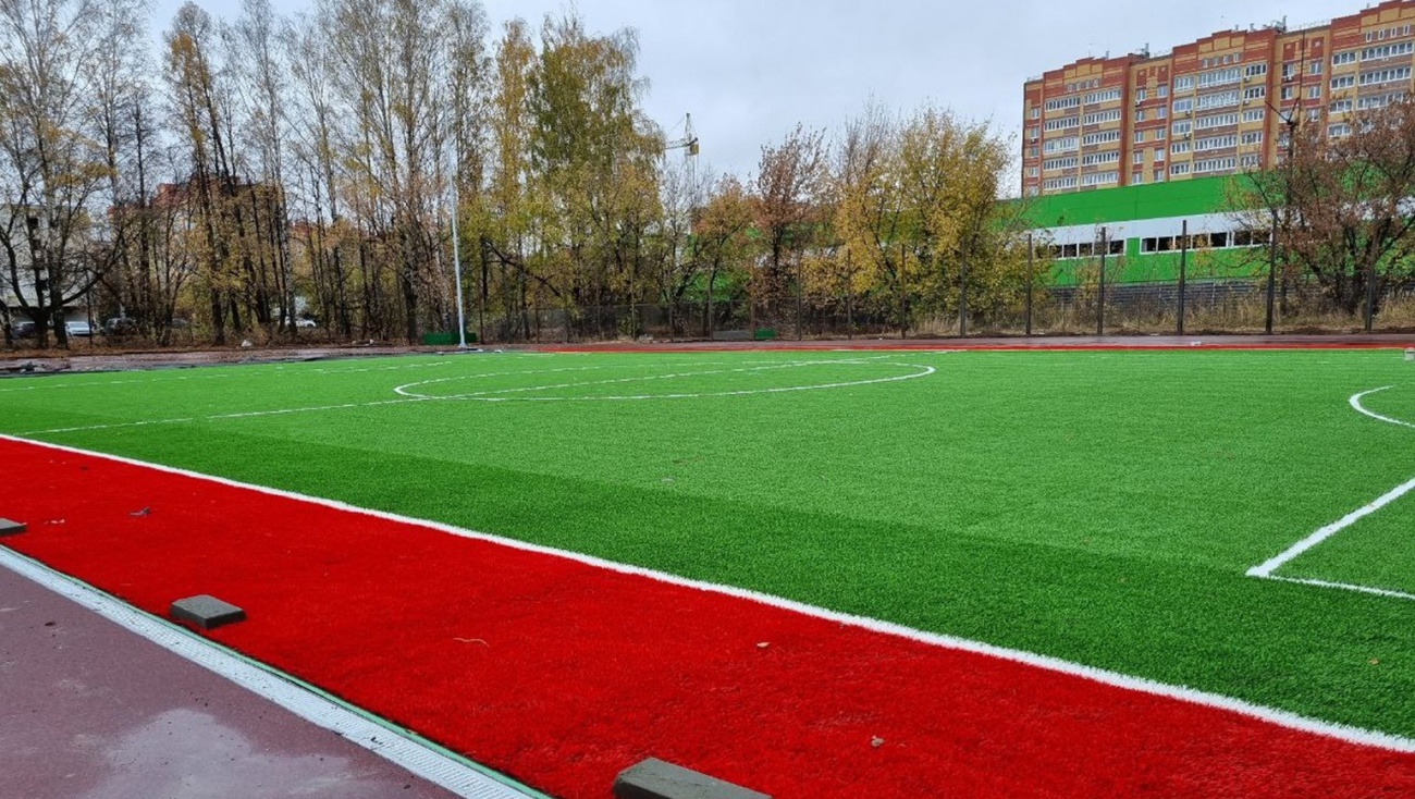 В Йошкар-Оле и пригороде продолжают оборудовать «умные» спортплощадки