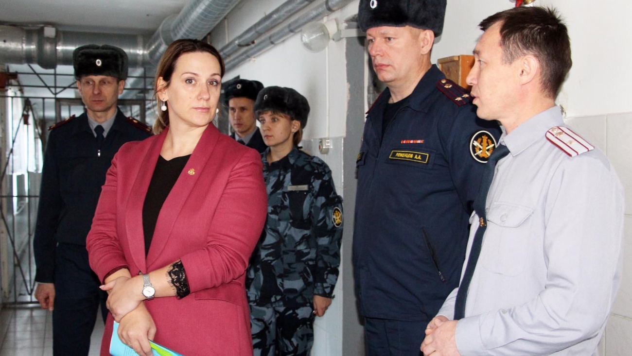 Уполномоченный по правам ребенка Ольга Торощина посетила подростков в СИЗО