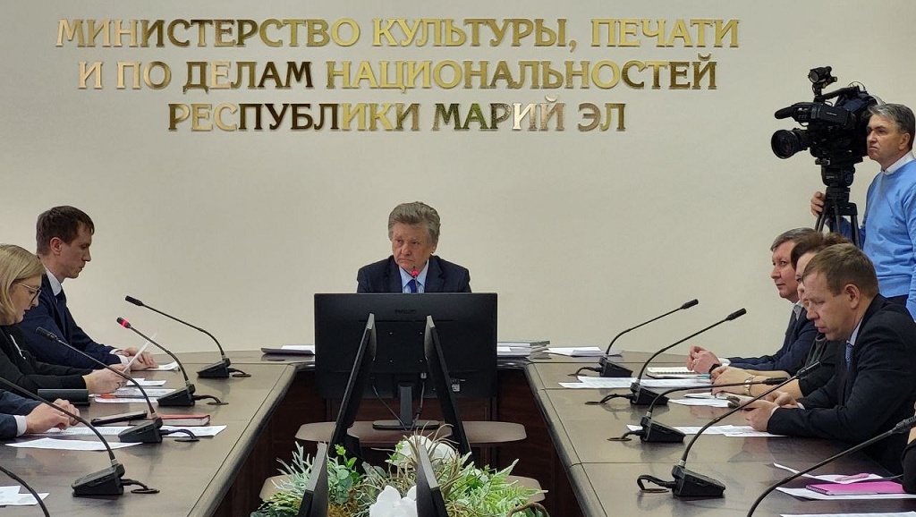 На установку дорожных знаков на марийском языке направлено 11,7 млн рублей