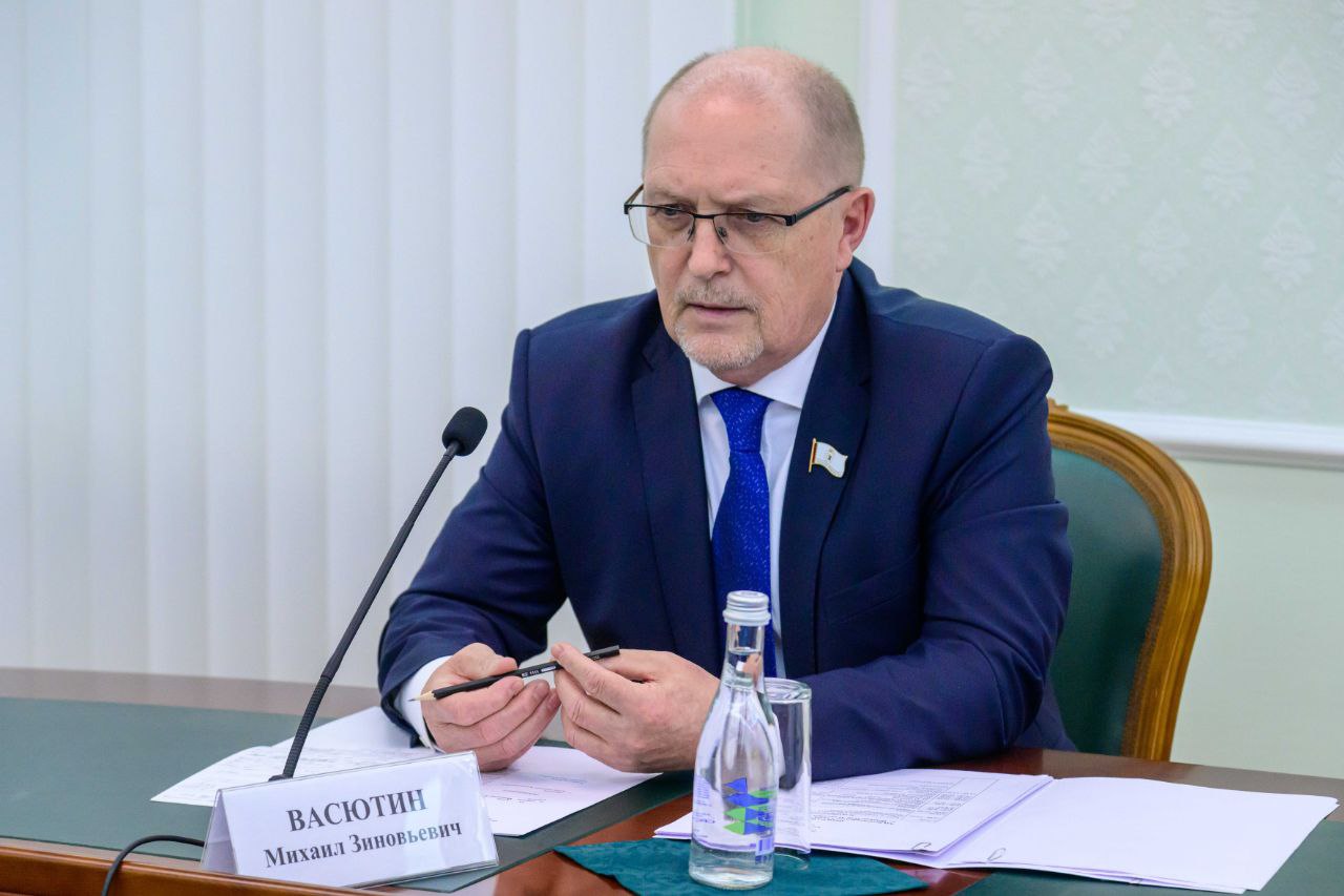 Михаил Васютин поздравил сотрудников СКР по Марий Эл с профессиональным праздником