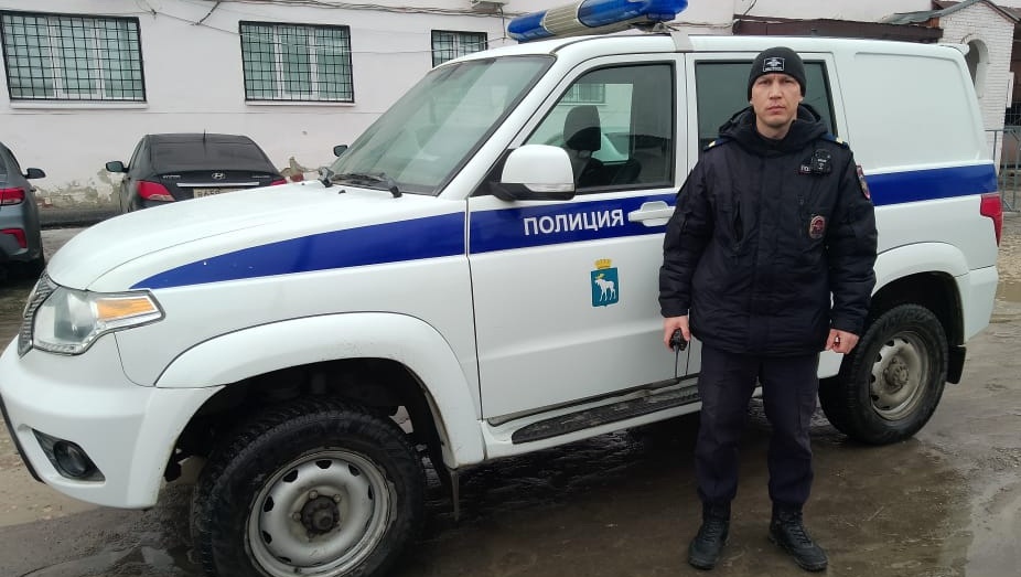 В Йошкар-Оле сотрудник полиции не дал пенсионерке перевести 1,3 млн рублей мошенникам
